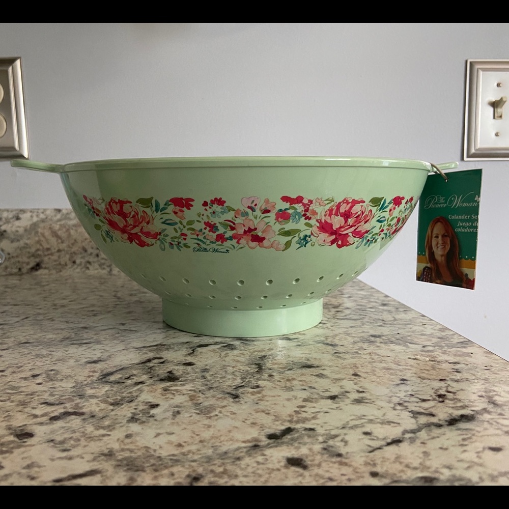 Pioneer Women Colander Set